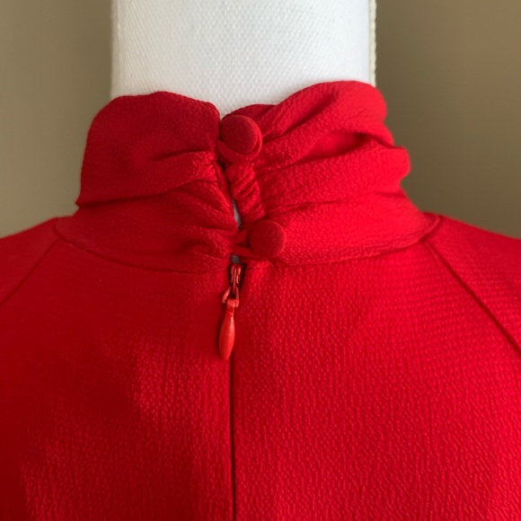 Maggie London Petite Pleated Flutter Sleeve Crepe - Picture 4 of 7